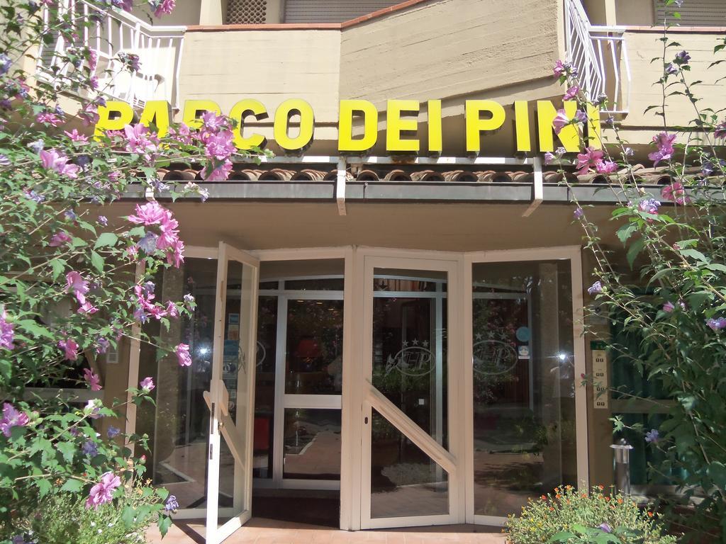 פולוניקה Hotel Parco Dei Pini - 100Mt Dal Mare מראה חיצוני תמונה