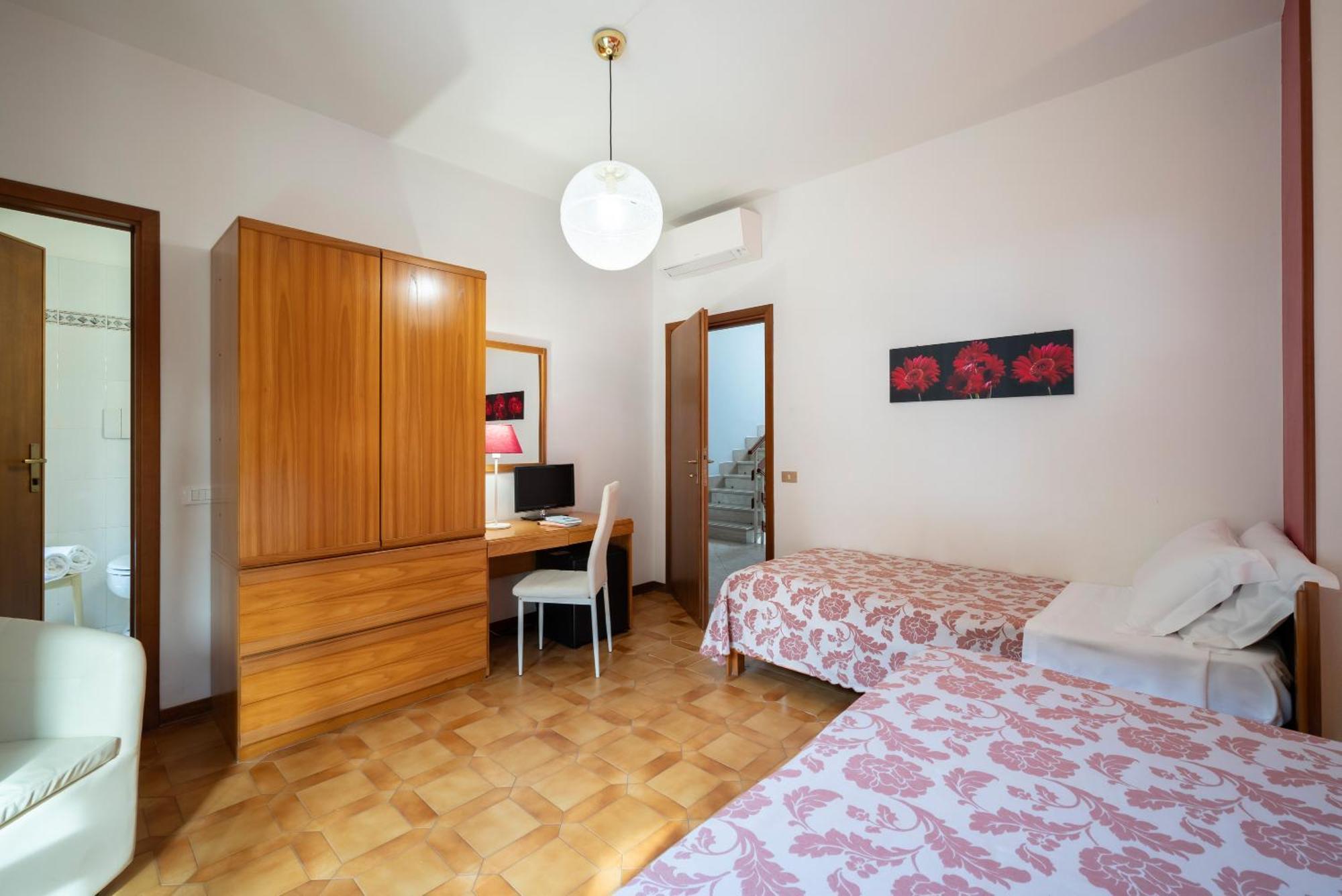 פולוניקה Hotel Parco Dei Pini - 100Mt Dal Mare מראה חיצוני תמונה